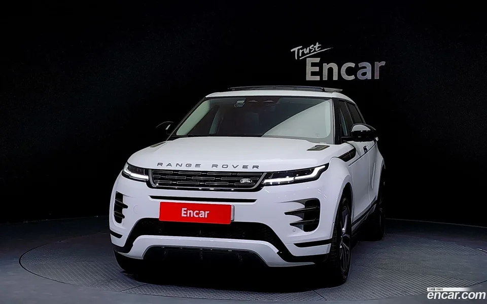Land Rover Range Rover Evoque P250 SE 2024 — миниатюра 3