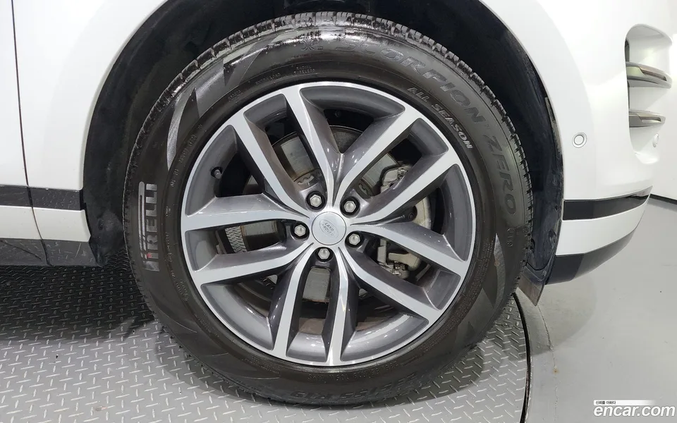 Land Rover Range Rover Evoque P250 SE 2025 — миниатюра 2