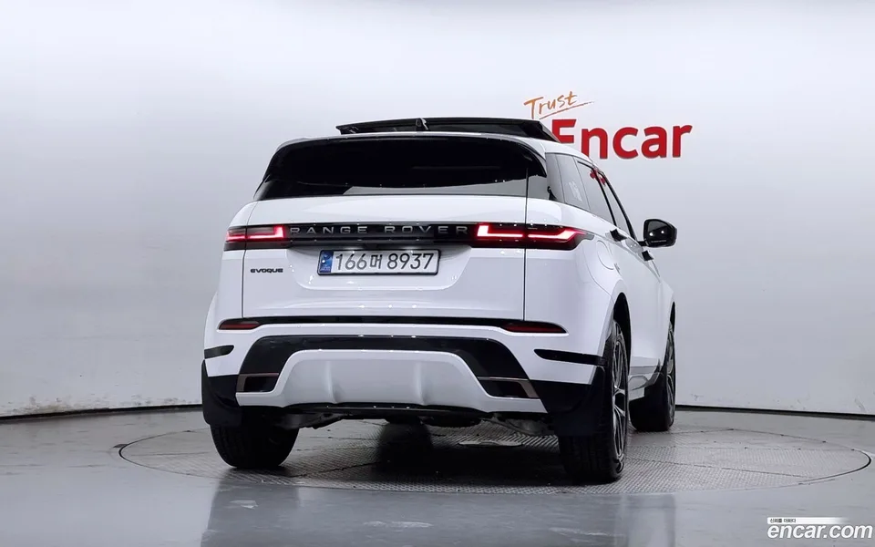 Land Rover Range Rover Evoque P250 SE 2025 — миниатюра 4