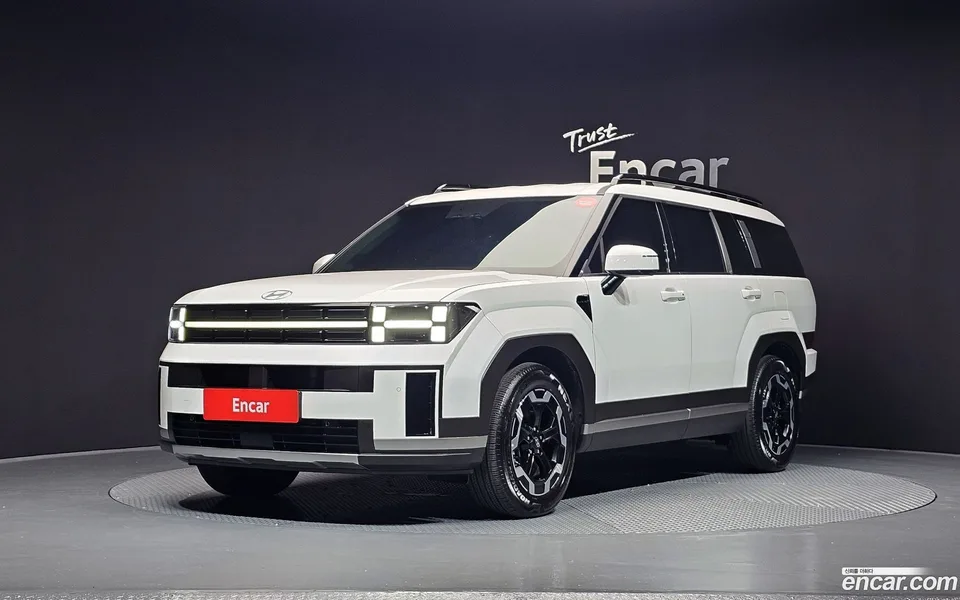 Hyundai SantaFe 2.5T 2WD 2023 — фото 1, купить с доставкой в Москву