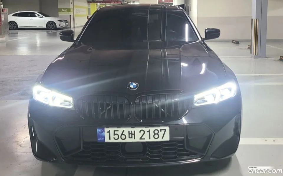 BMW 3 Series 320i M 2023 — миниатюра 3