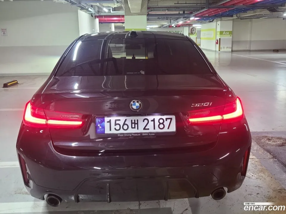 BMW 3 Series 320i M 2023 — миниатюра 4