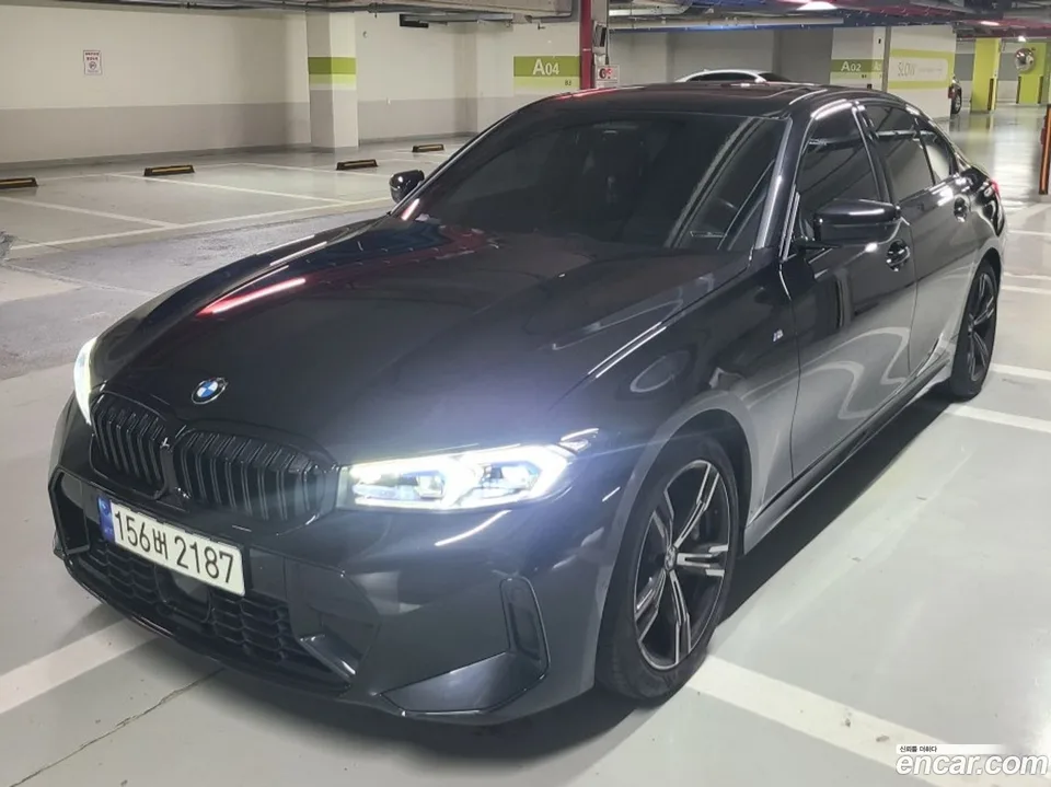 BMW 3 Series 320i M 2023 — фото 1, купить с доставкой в Москву