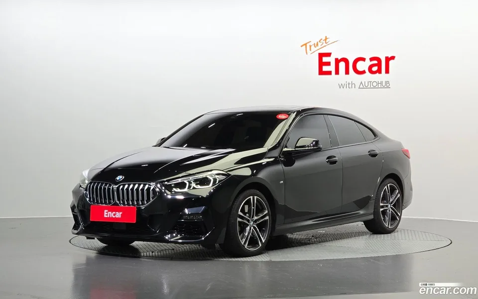 BMW 2 Series Gran Coupe 220i M 2023 — фото 1, купить с доставкой в Москву