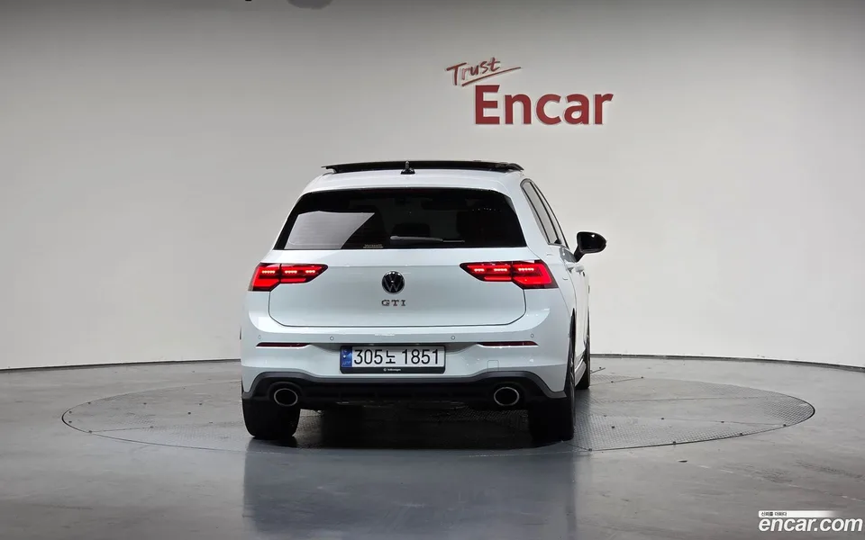 Volkswagen Golf 2.0 GTI 2023 — миниатюра 4