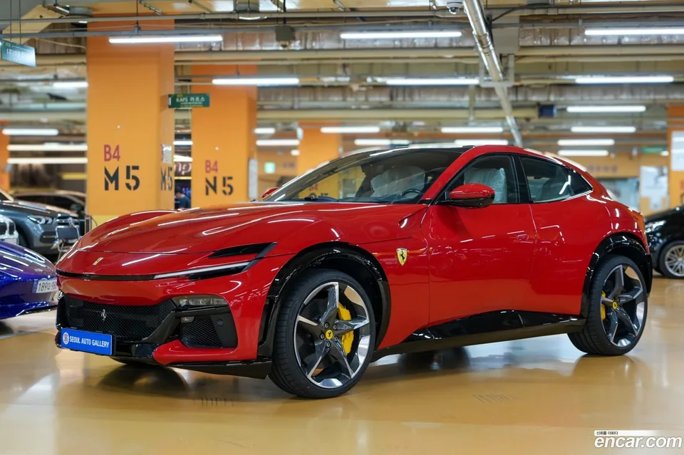 Ferrari Purosangue 6.5 V12 2025 — фото 1, купить с доставкой в Москву