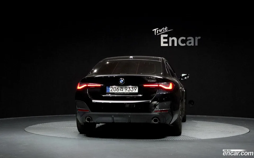 BMW 4 Series 420i M 2023 — миниатюра 4