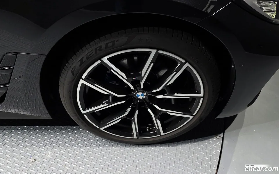 BMW 4 Series 420i M 2023 — миниатюра 5