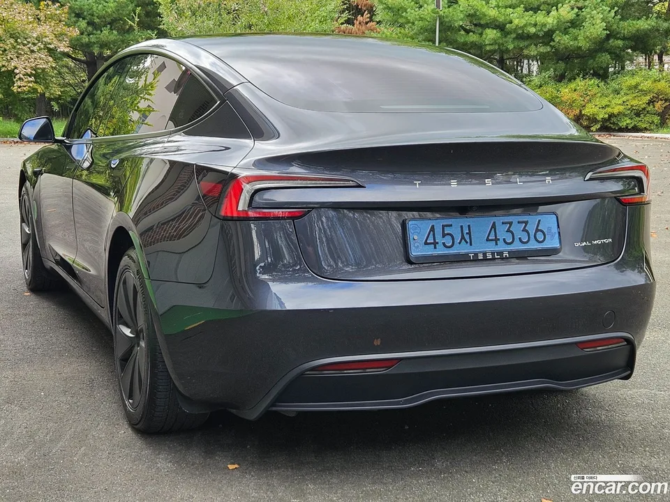 Tesla Model 3 AWD 2024 — миниатюра 2