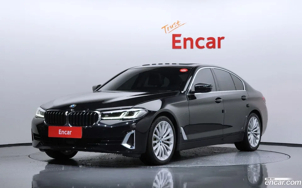 BMW 5 Series 530i xDrive 2023 — фото 1, купить с доставкой в Москву