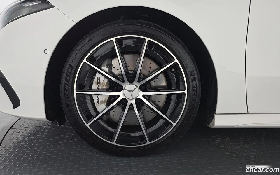 Mercedes-Benz A-Class AMG A35 4MATIC 2024 — миниатюра 5