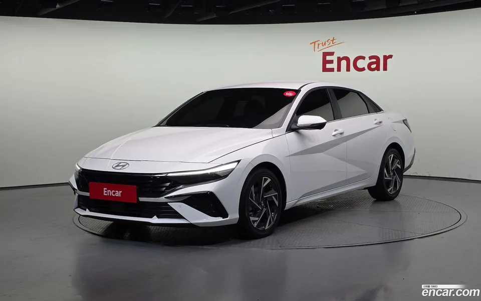Hyundai Avante CN7 1.6 2025 — фото 1, купить с доставкой в Москву