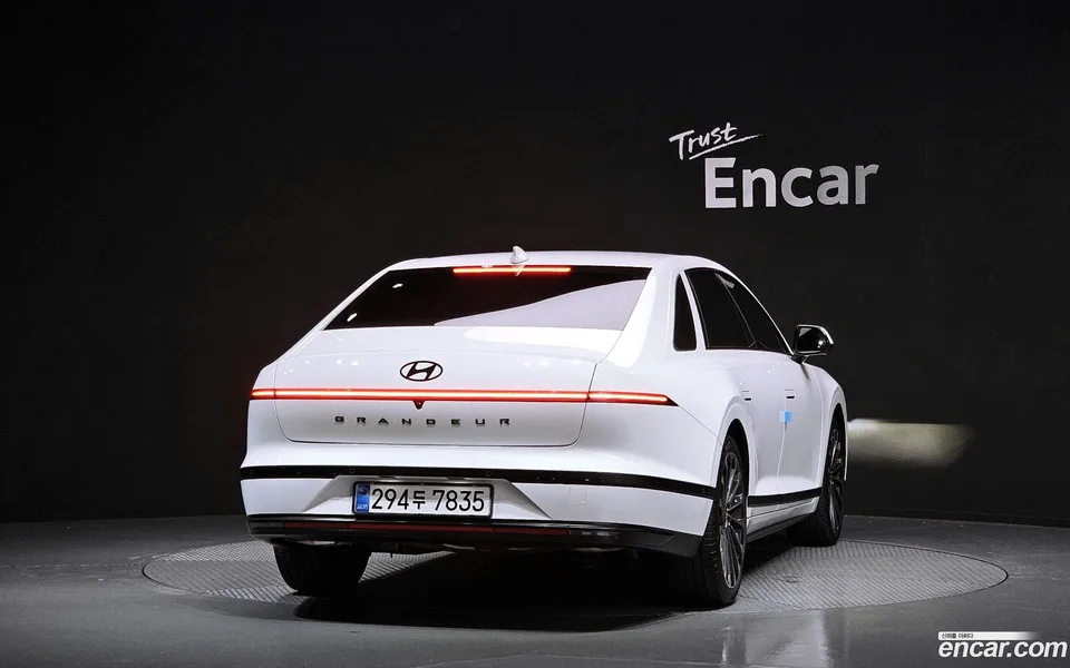 Hyundai Grandeur Hybrid 2025 — миниатюра 4