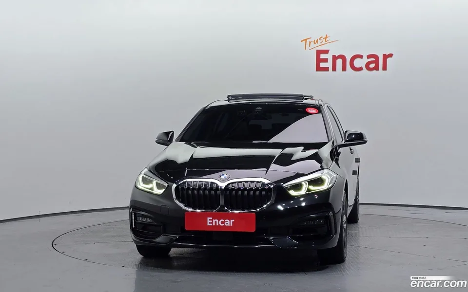 BMW 1 Series 120i 2023 — миниатюра 3