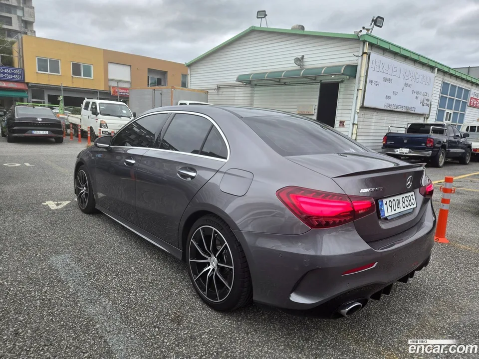 Mercedes-Benz A-Class AMG A35 4MATIC 2024 — миниатюра 2