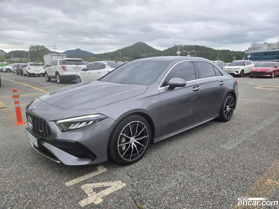 Mercedes-Benz A-Class AMG A35 4MATIC 2024 — фото 1, купить с доставкой в Москву