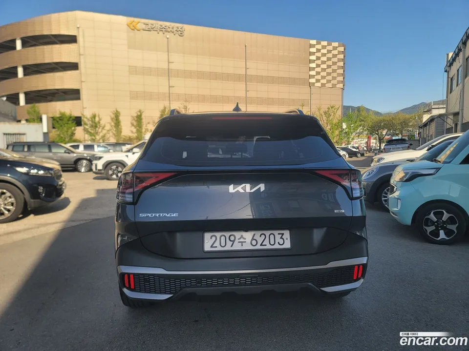 Kia Sportage Hybrid 2WD 2022 — миниатюра 2