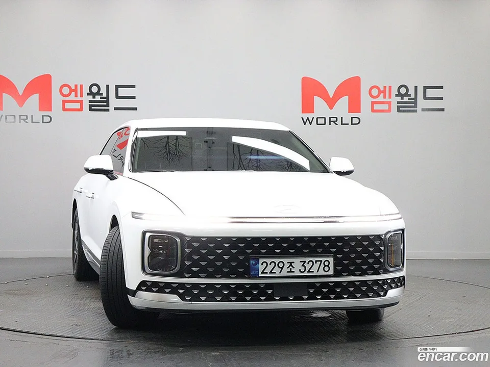 Hyundai Grandeur 2.5 2WD 2023 — фото 1, купить с доставкой в Москву