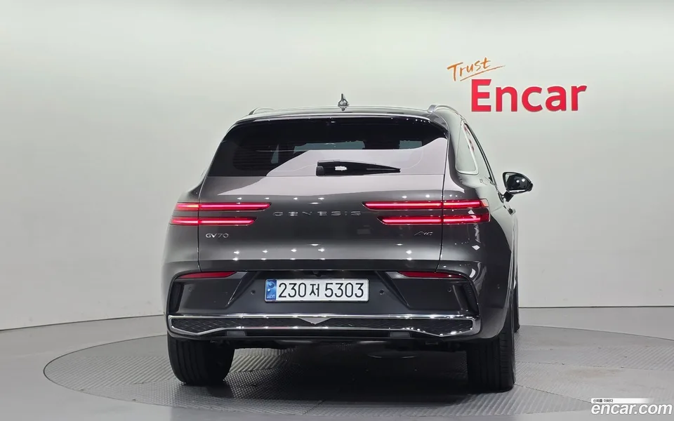 Genesis GV70 2.5T AWD 2024 — миниатюра 4