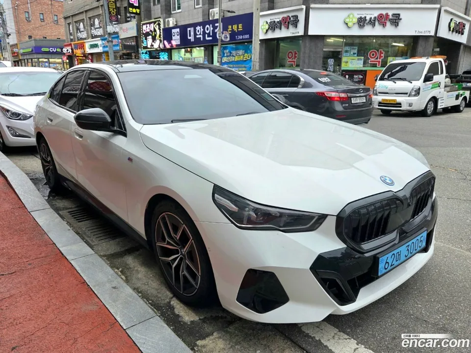 BMW i5 eDrive 40 M 2024 — миниатюра 2