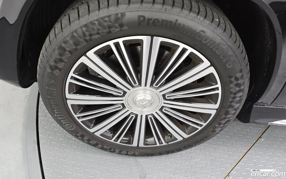 Mercedes-Benz GLS-Class GLS600 4MATIC 2023 — thumbnail 5