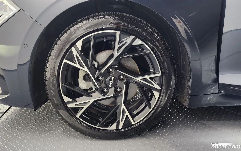 Kia K5 Hybrid 2023 — миниатюра 5