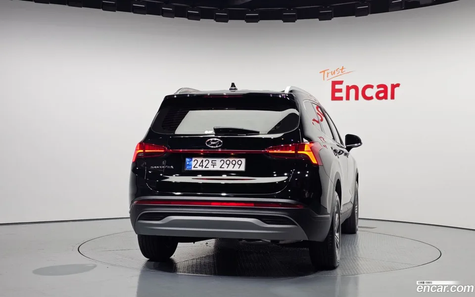 Hyundai SantaFe 2.5T 2WD 2023 — миниатюра 4