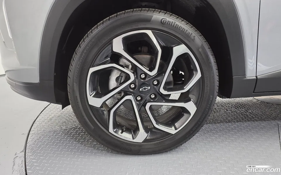 Chevrolet Trax Crossover 1.2 RS 2023 — миниатюра 2
