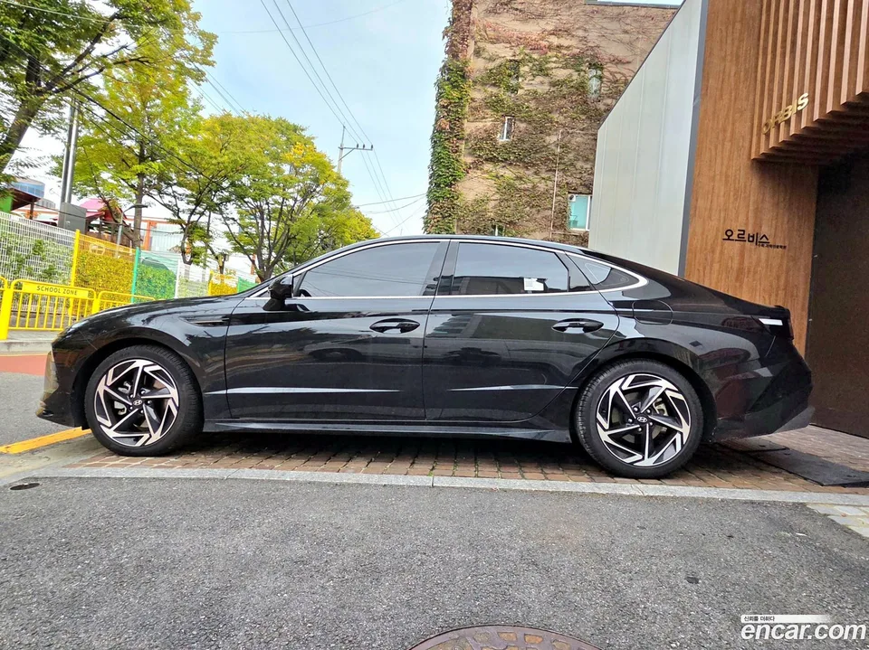 Hyundai Sonata The Edge Hybrid 2024 — thumbnail 5