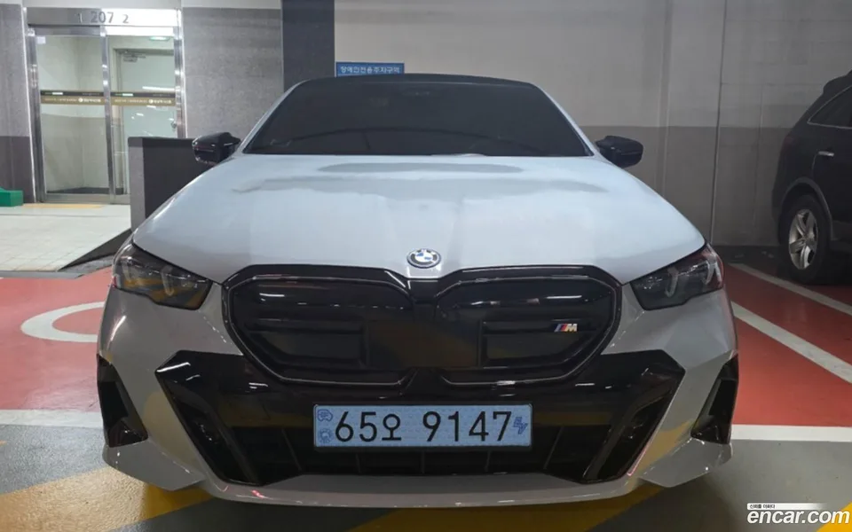 BMW i5 2024