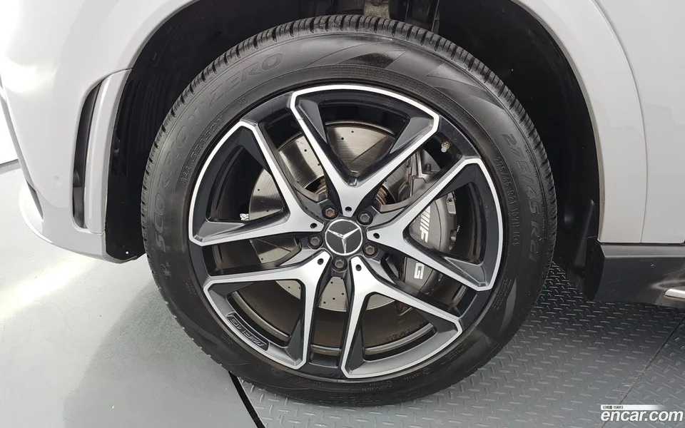 Mercedes-Benz GLE-Class AMG GLE53 4MATIC+ 2023 — миниатюра 2