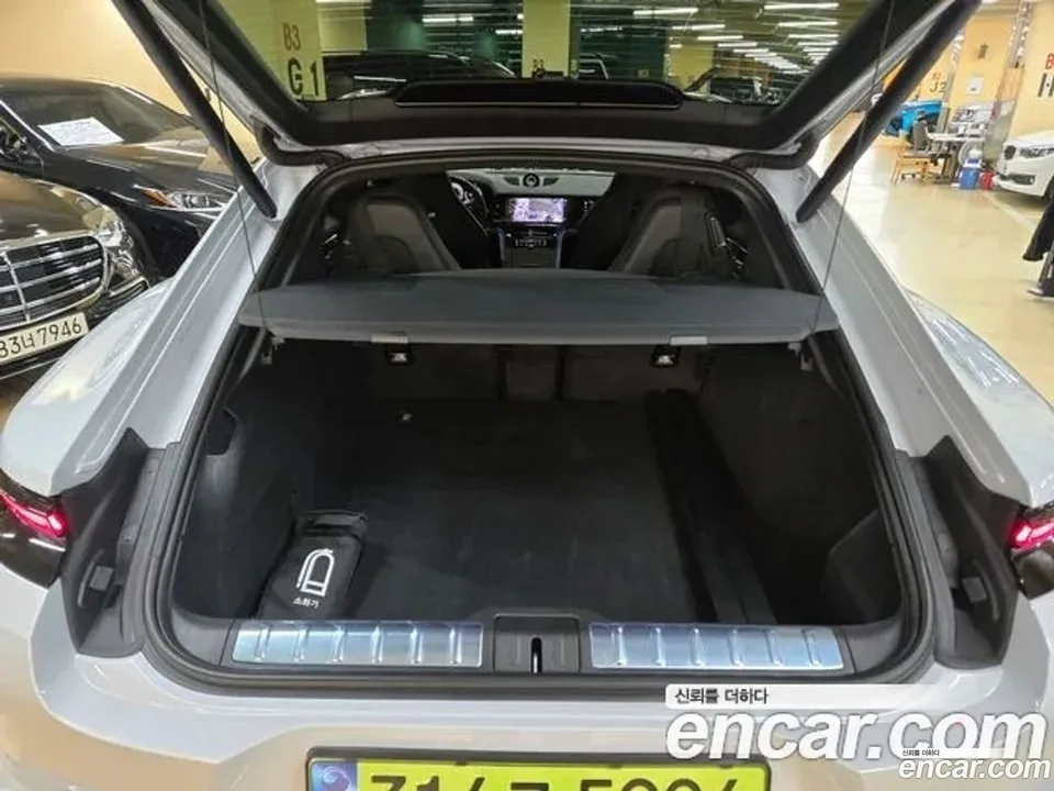 Porsche Panamera (976) 2.9 AWD E- 2025 — миниатюра 2
