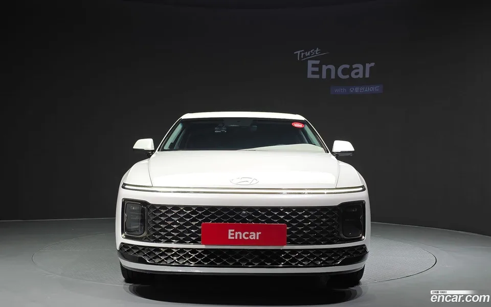Hyundai Grandeur Hybrid 2023 — миниатюра 3