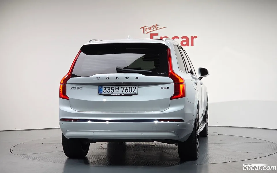 Volvo XC90 B6 2025 — миниатюра 4