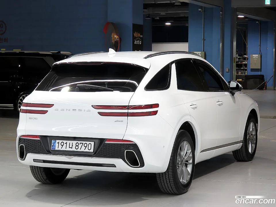 Genesis GV70 2.5T AWD 2023 — миниатюра 4