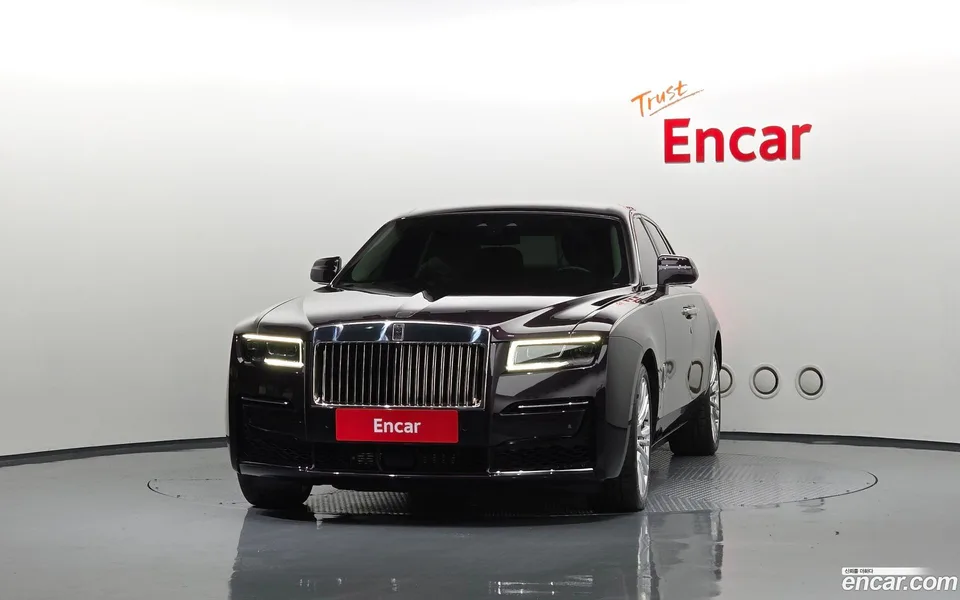 Rolls-Royce Ghost 6.7 V12 2023 — миниатюра 3