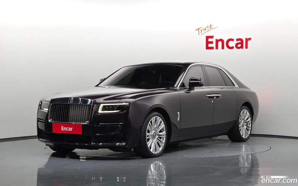 Rolls-Royce Ghost 6.7 V12 2023 — фото 1, купить с доставкой в Москву