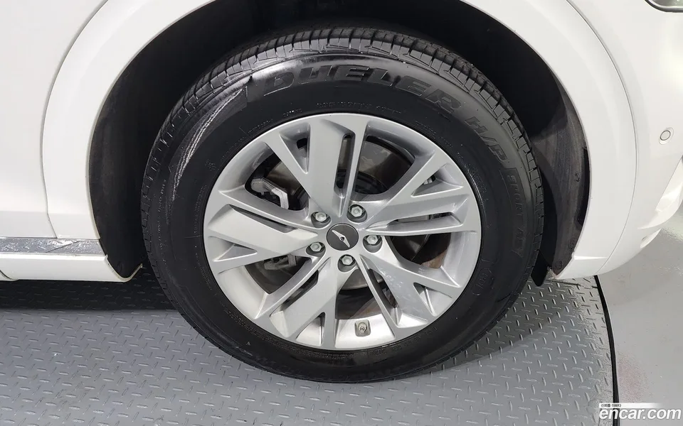 Genesis GV70 2.5T AWD 2023 — миниатюра 2