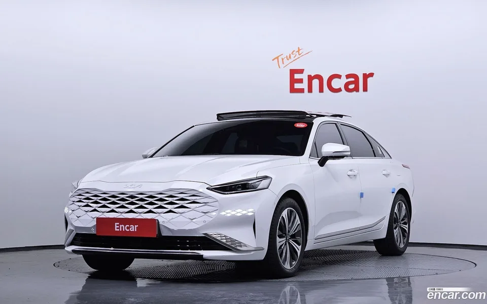 Kia K8 Hybrid 2023