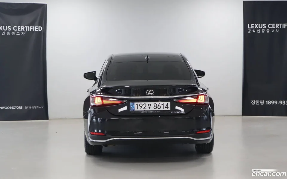 Lexus ES 300h 2025 — миниатюра 4