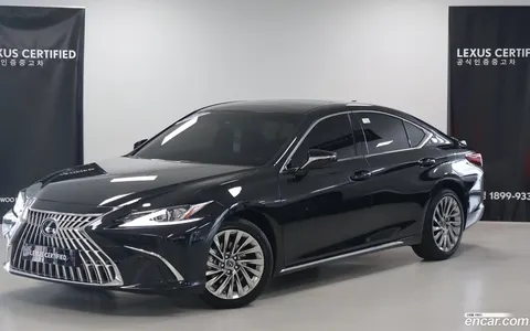Lexus ES 300h 2025 buy in Moscow