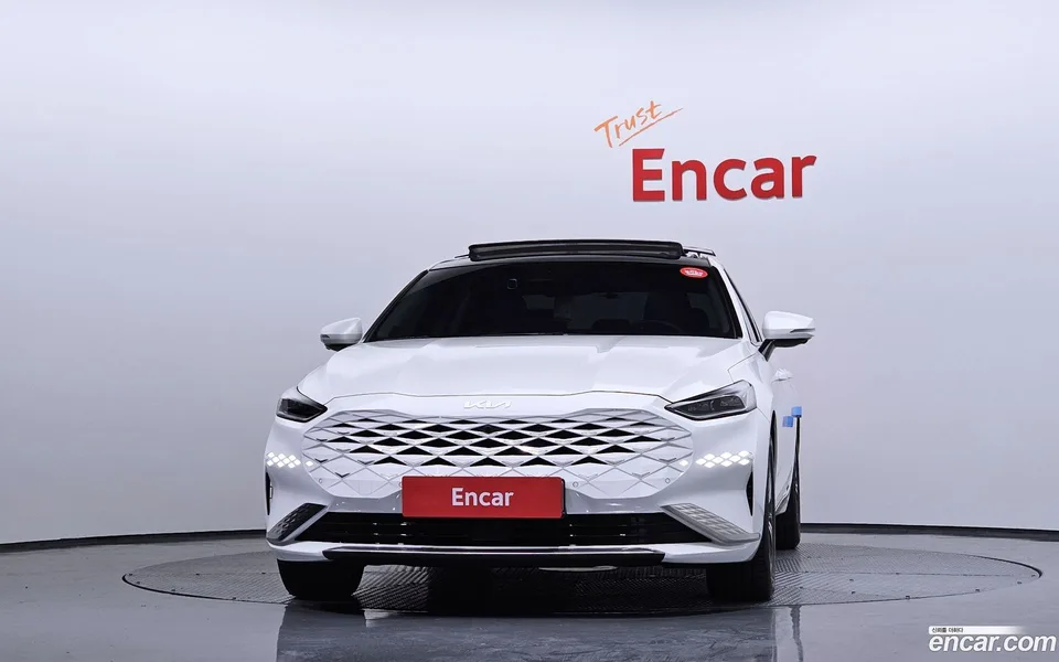 Kia K8 Hybrid 2023 — миниатюра 3