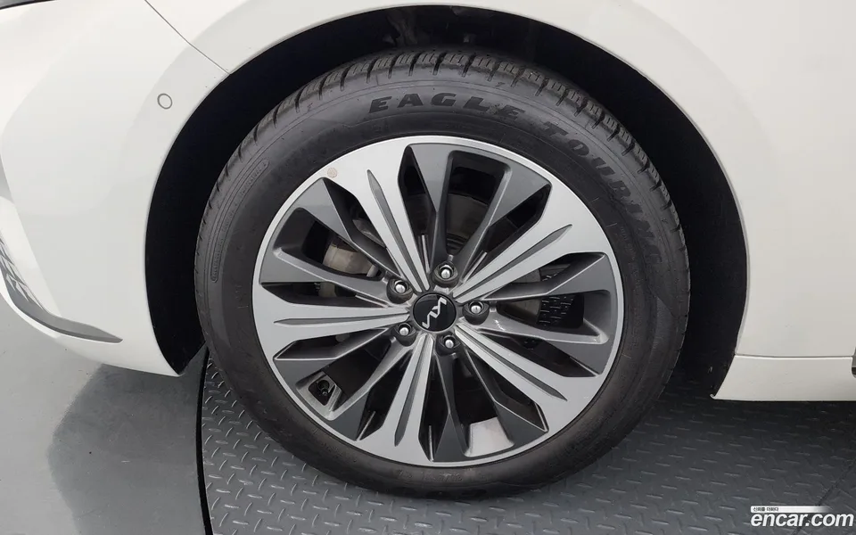 Kia K8 Hybrid 2023 — миниатюра 5