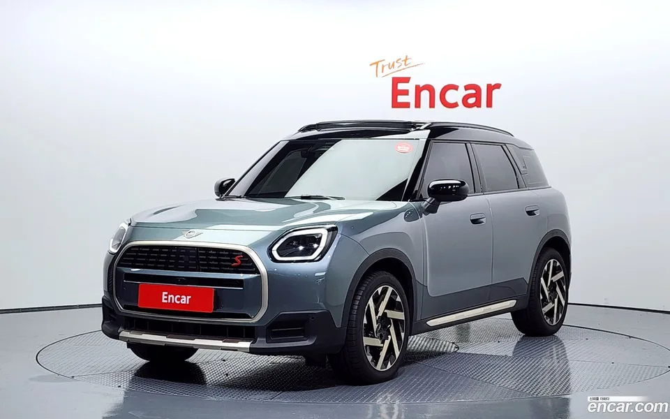 MINI Cooper S Countryman ALL4 2024 — фото 1, купить с доставкой в Москву