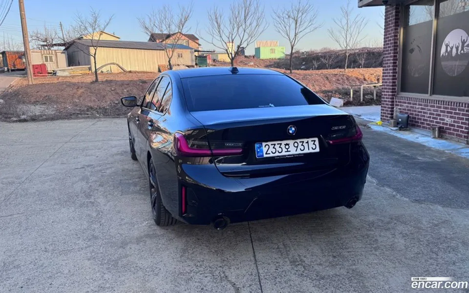 BMW 3 Series 320i M 2025 — миниатюра 4