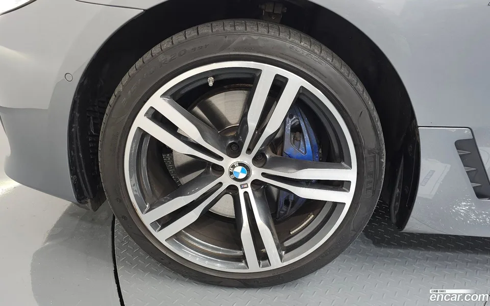 BMW 6 Series GT 630i xDrive M 2023 — миниатюра 2