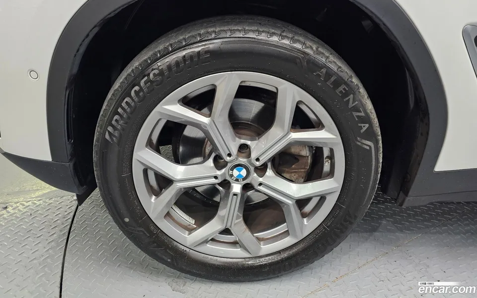 BMW X3 xDrive 20i 2023 — миниатюра 5