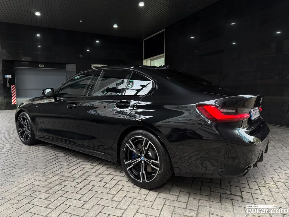 BMW 3 Series 320i M 2025 — миниатюра 4