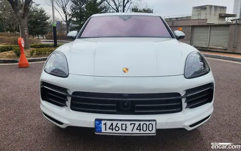Porsche Cayenne 2023 buy in Moscow
