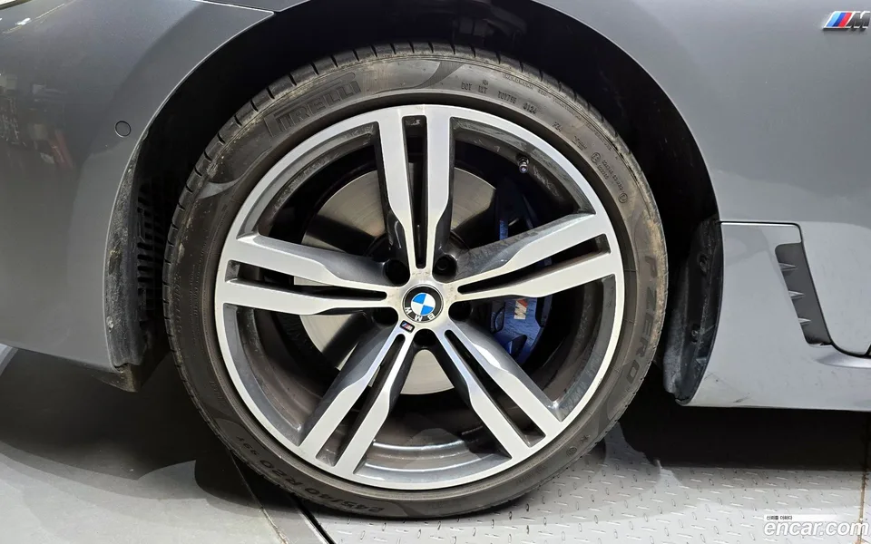 BMW 6 Series GT 630i xDrive M 2024 — миниатюра 2